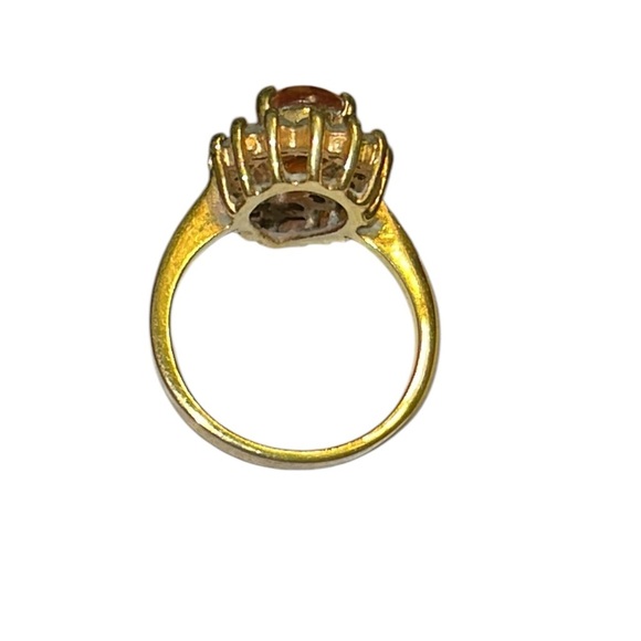 Vintage gold cubic zirconia statement ring - Picture 5 of 9